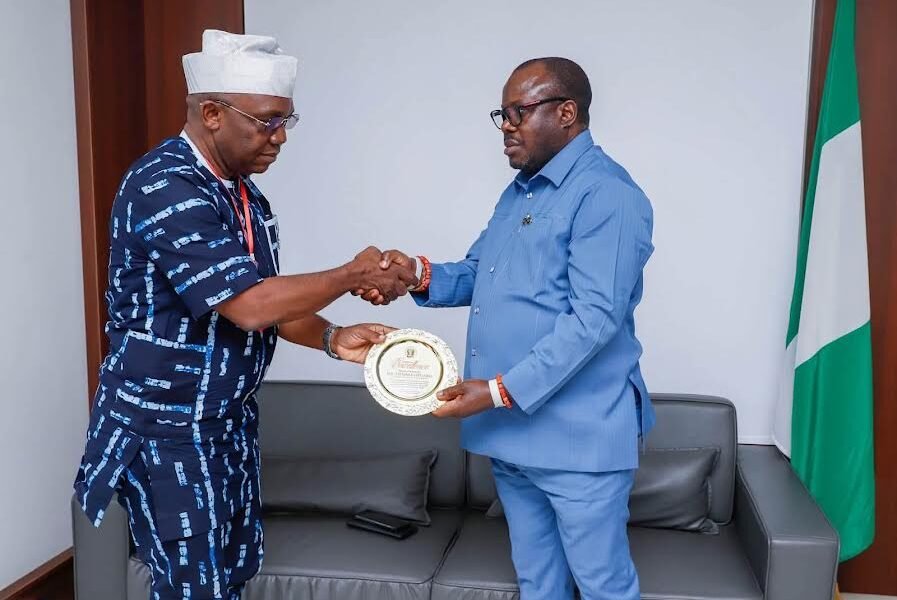 Benson Idahosa University Awards Otuaro for Excellent Leadership